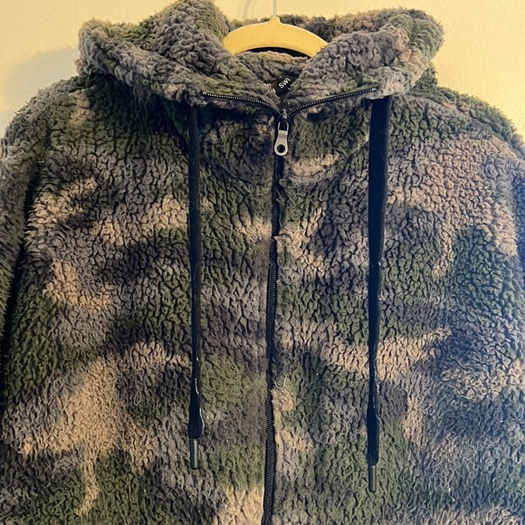 Aerie Offline Sherpa Jacket - Picture 3 of 8